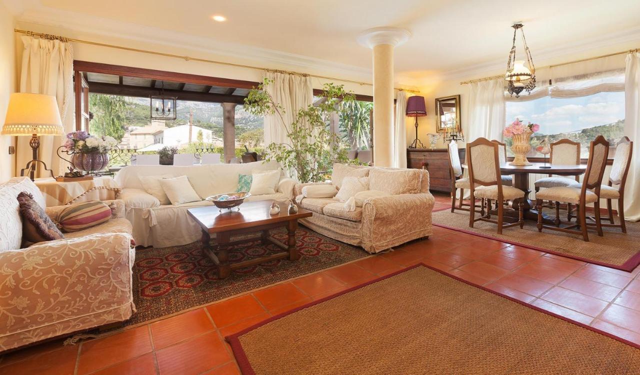 Villa Mancor *